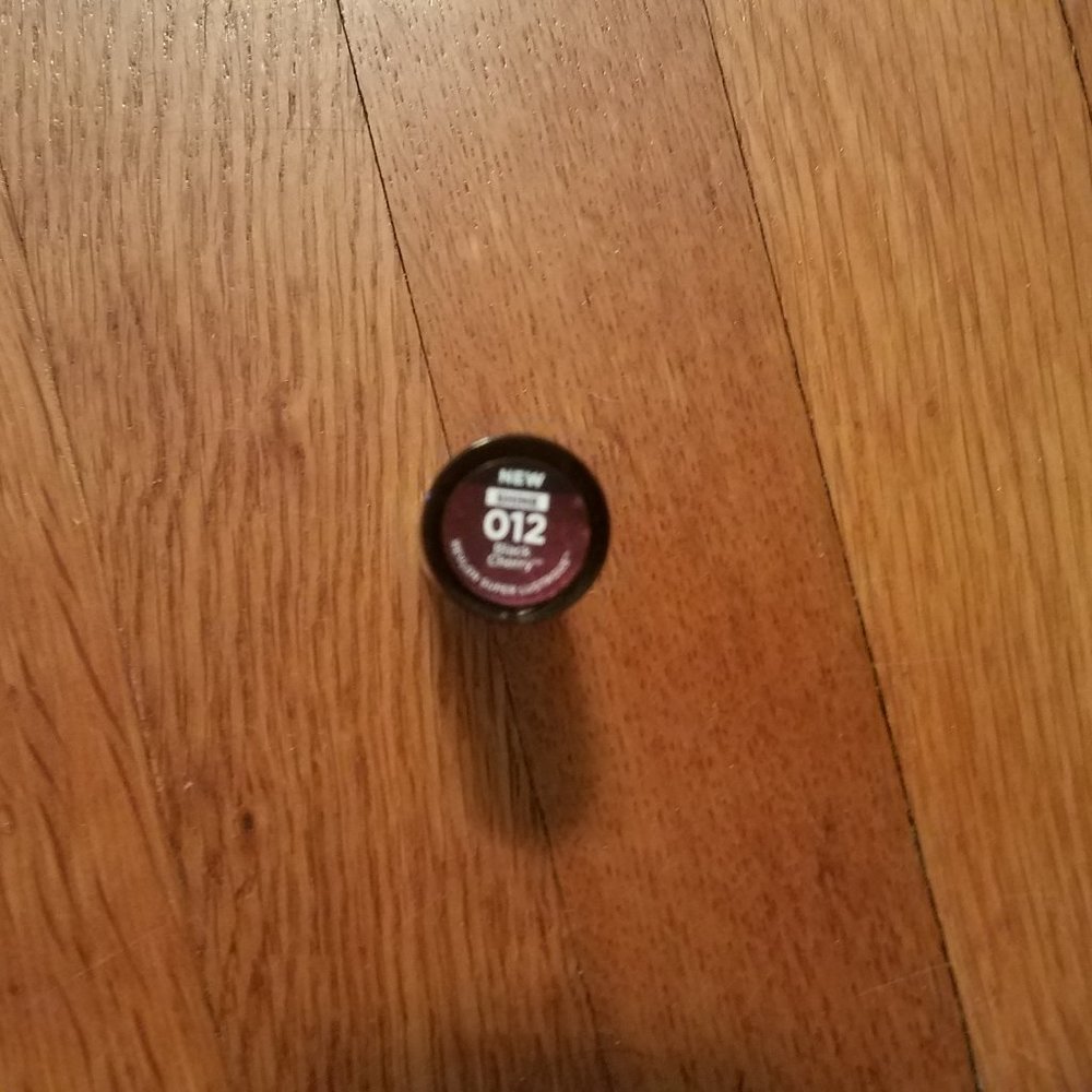 New Revlon Super Lustrous Glass Shine Lipstick 012 Black Cherry